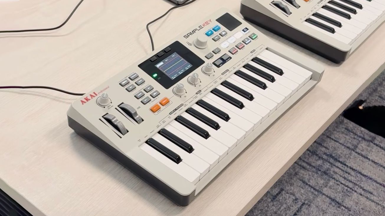 Akai SampleKey from the official demonstration